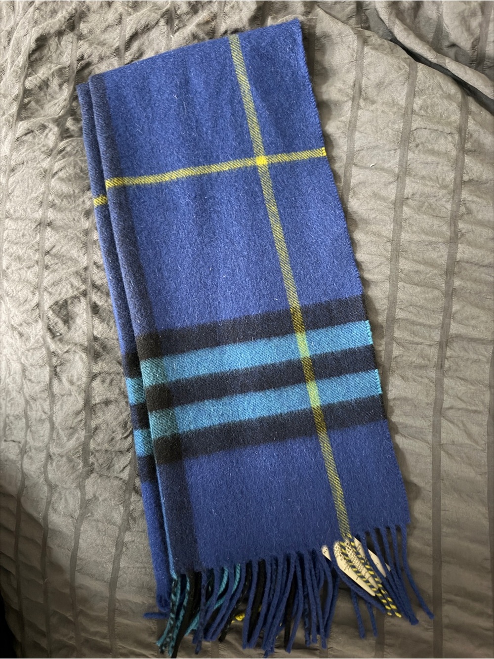 Burberry 100% Cashmere Plaid Scarf – Blue / Yellow / Black